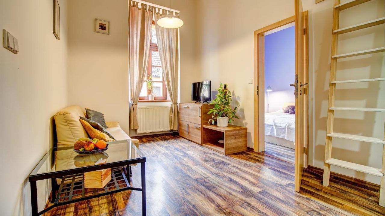 Boromeum Residence Hradec Králové Zewnętrze zdjęcie