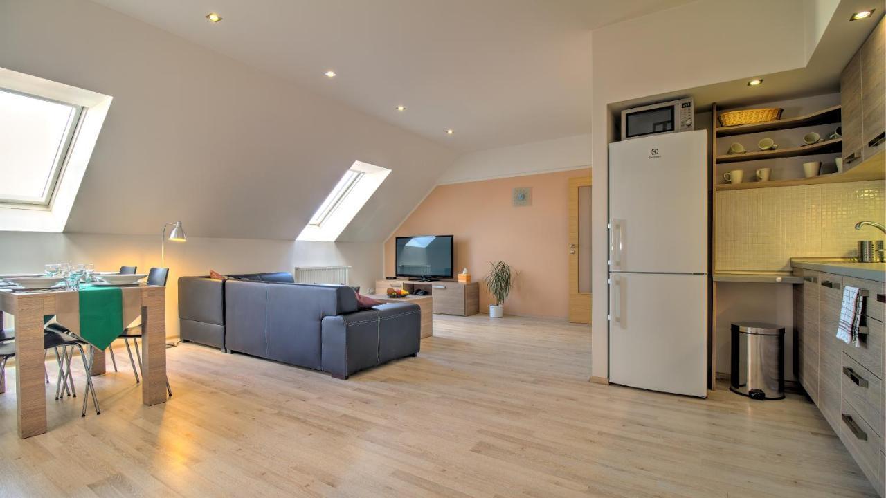 Boromeum Residence Hradec Králové Zewnętrze zdjęcie